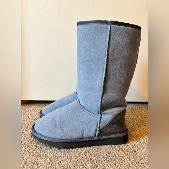 UGG Like New Classic Tall Women’s Blue Grey Shearling Warm Suede Winter Boots - Picture 3 of 8